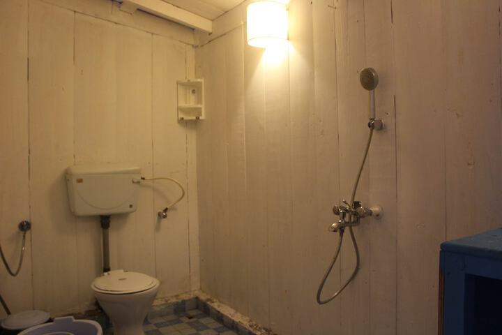 Room 33 of 58