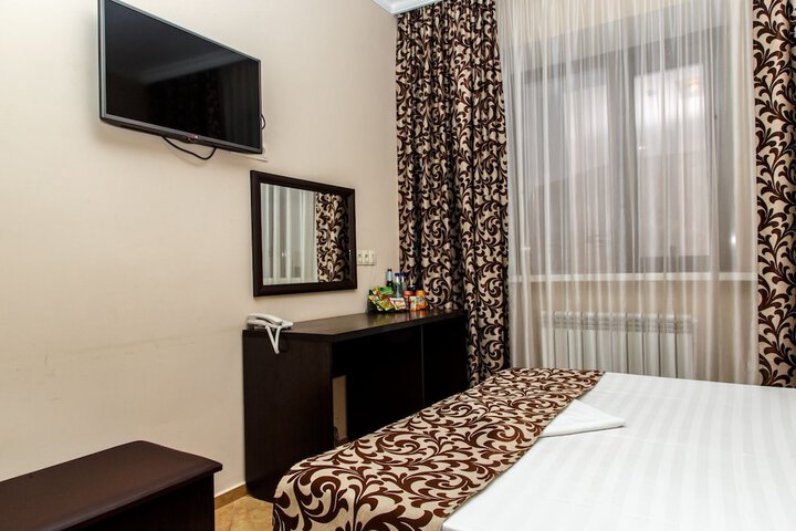 Room 5 of 35