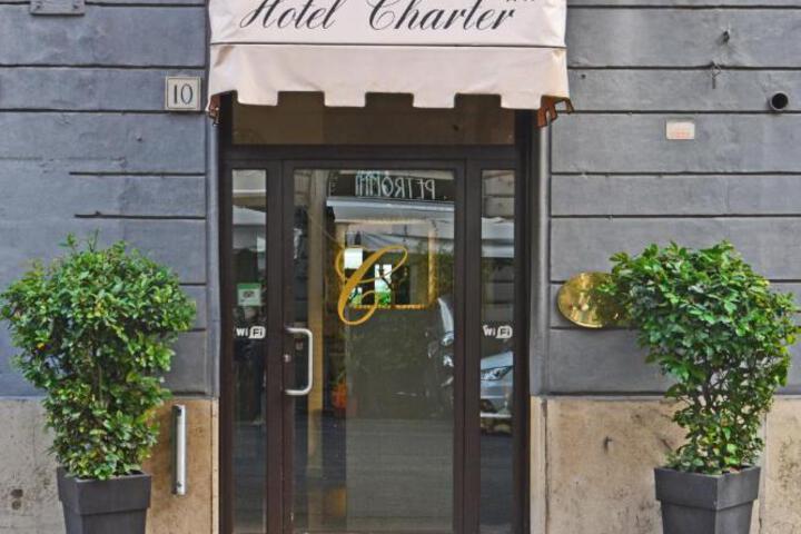 Hotel Charter