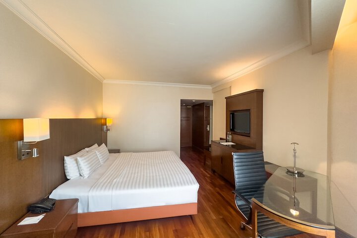 Room 13 of 86
