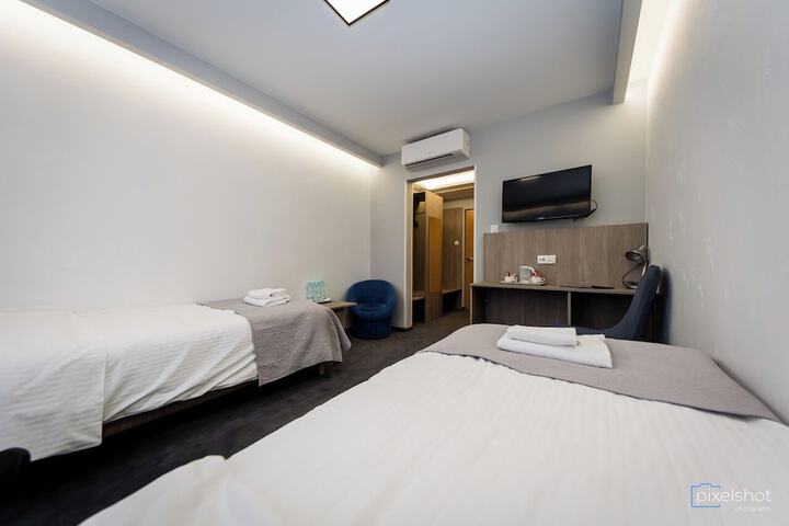 Room 20 of 54