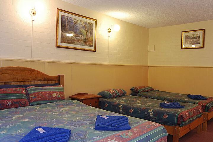 Room 5 of 85