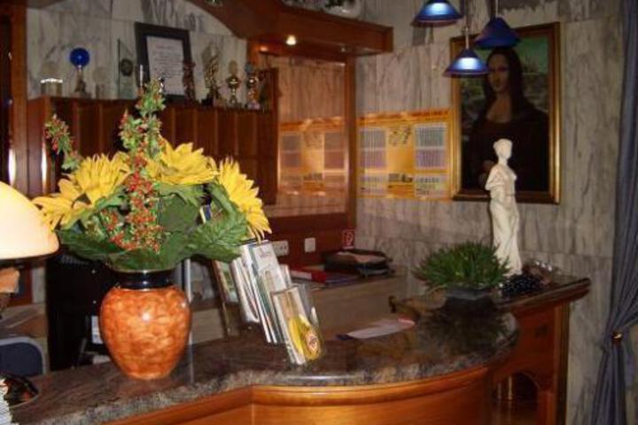 Image of ALTSTADT-HOTEL ATHOS