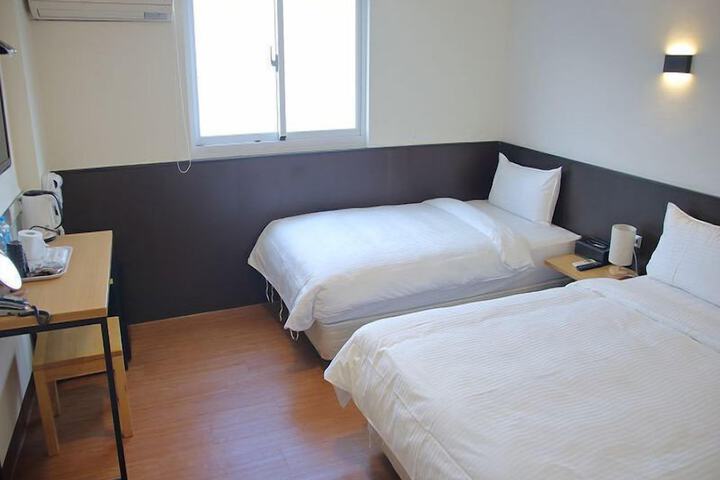 Room 6 of 41