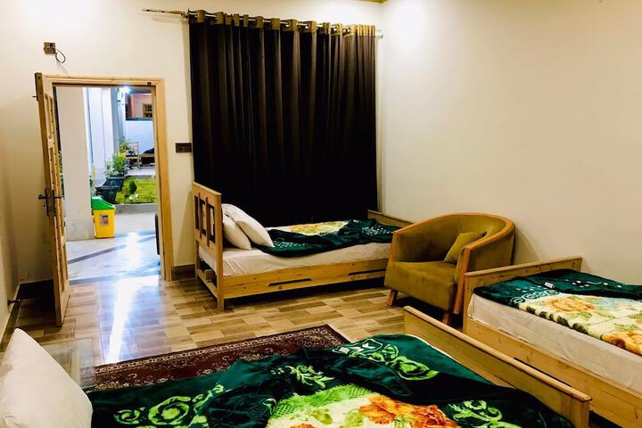 Room 3 of 22