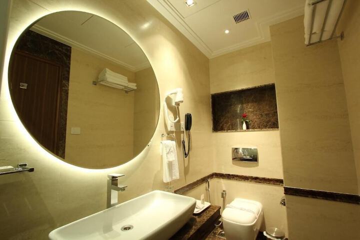 Bath Interior
