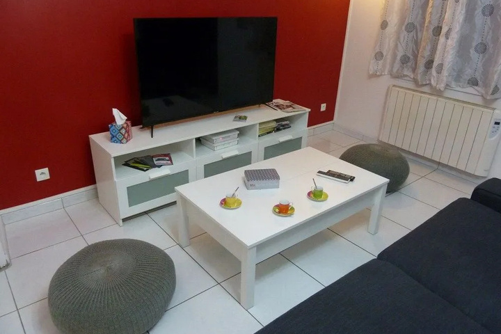 Room 2 of 34