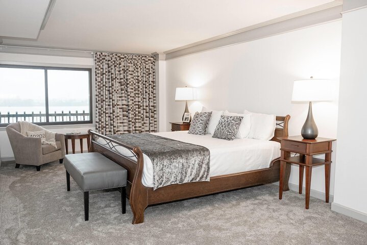 Room 32 of 88