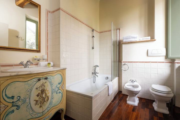 Bathroom Interior Photo