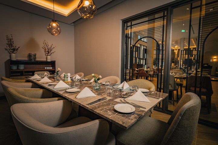 Dining 52 of 62