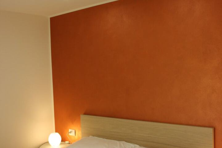 Room 8 of 47