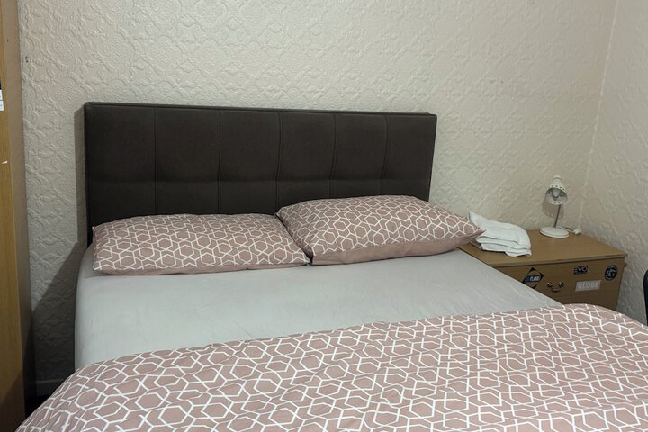 Room 10 of 40