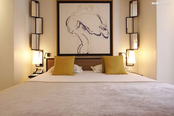 Room 7 of 60