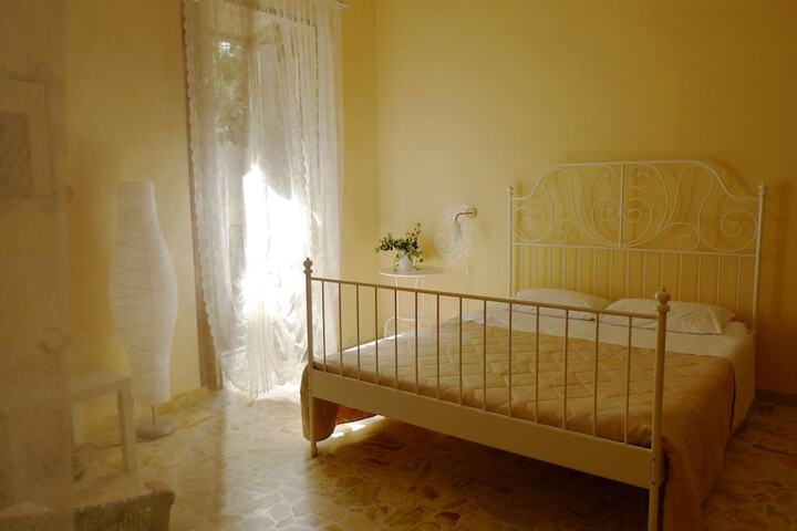 Room 10 of 39