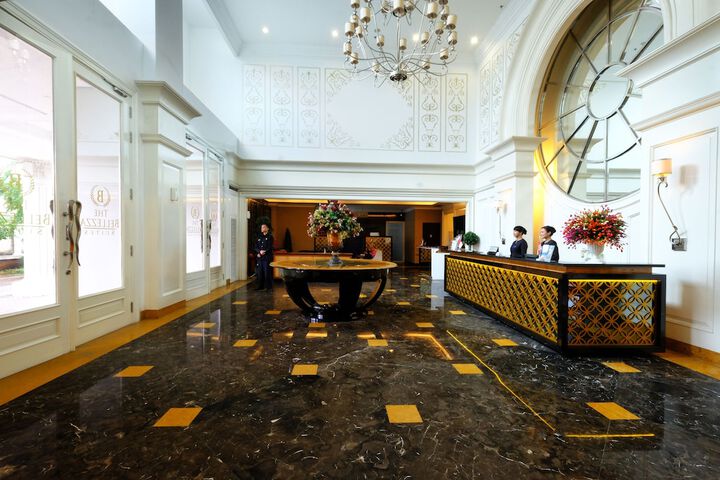 Hotel Lobby