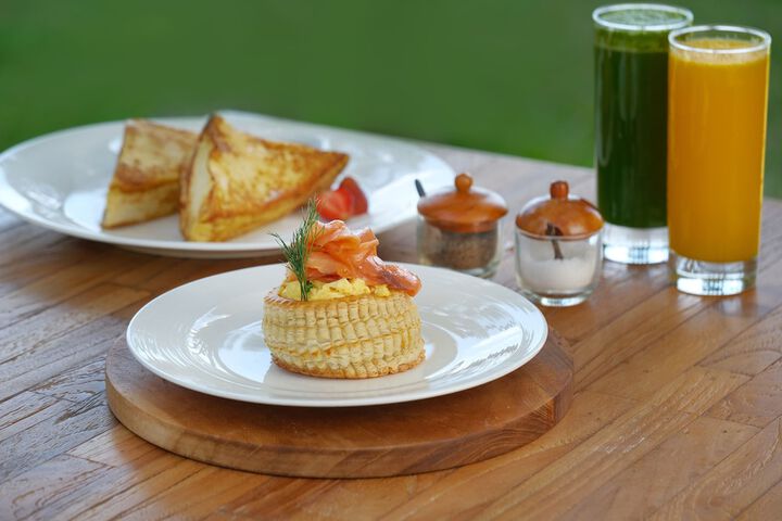 Breakfast/Coffee Service 68 of 82