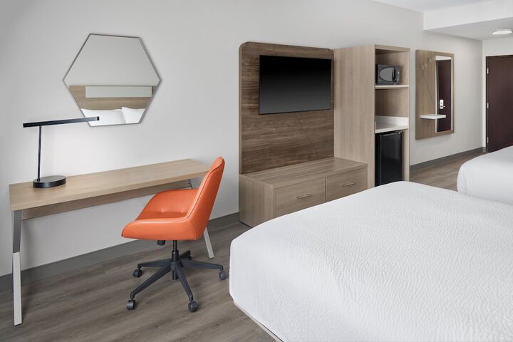 Room 6 of 61