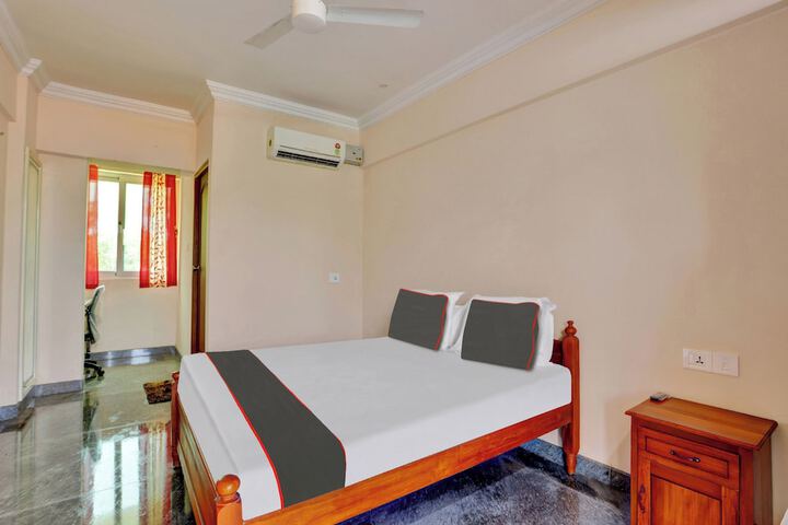 Room 4 of 14