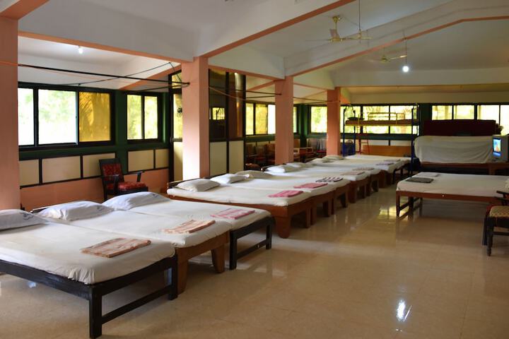 Room 9 of 65