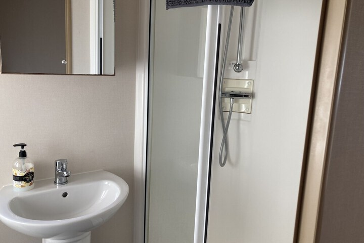 Room 16 of 29