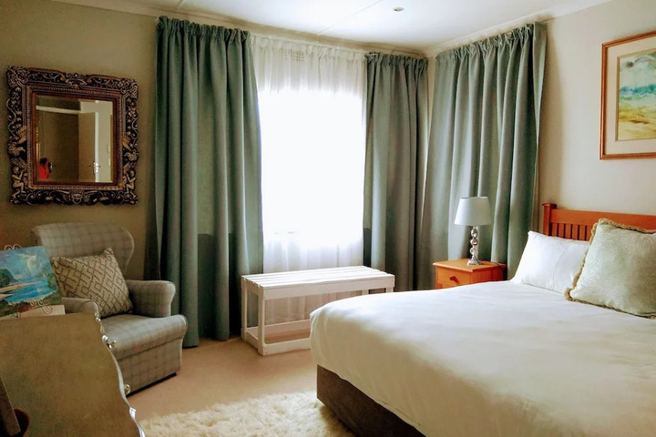 Room 3 of 11