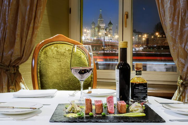 Dining 73 of 101