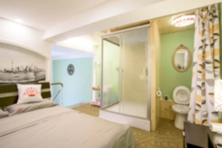 Room 3 of 16