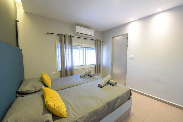 Room 9 of 47