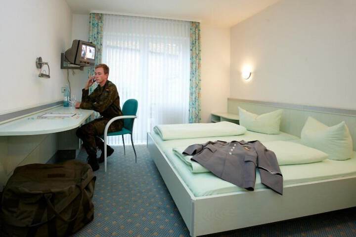 Room 21 of 39