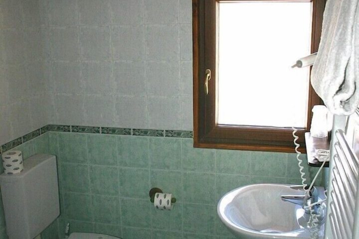 Room 20 of 26