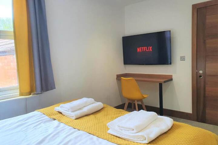 Room 13 of 36