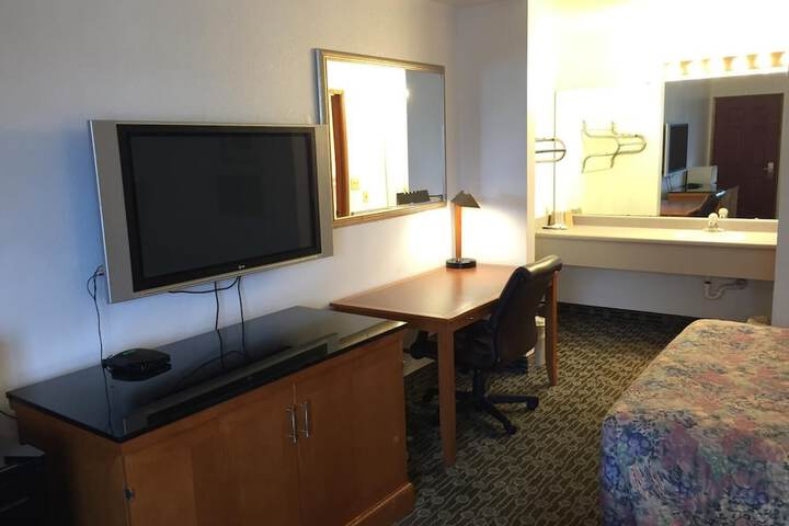 Room 17 of 52
