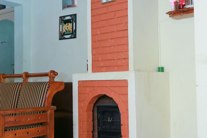 LOURDES HOTEL
