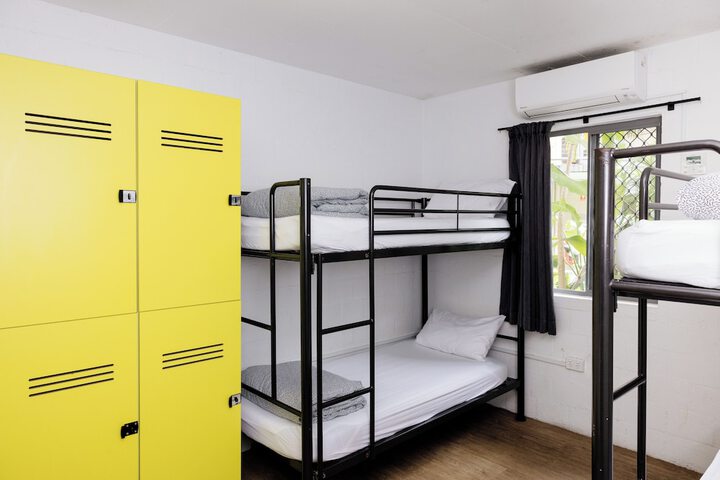 Room 29 of 61