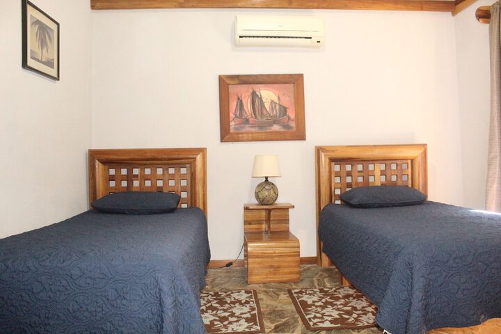 Room 8 of 89