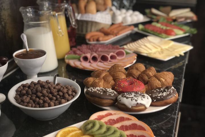 Breakfast/Coffee Service 22 of 23
