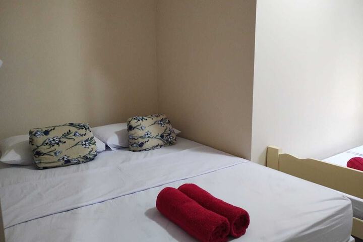 Room 12 of 22