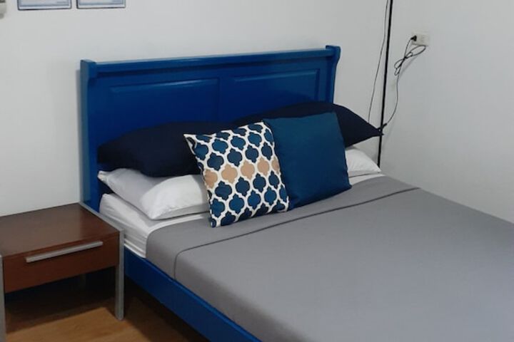 Room 6 of 39