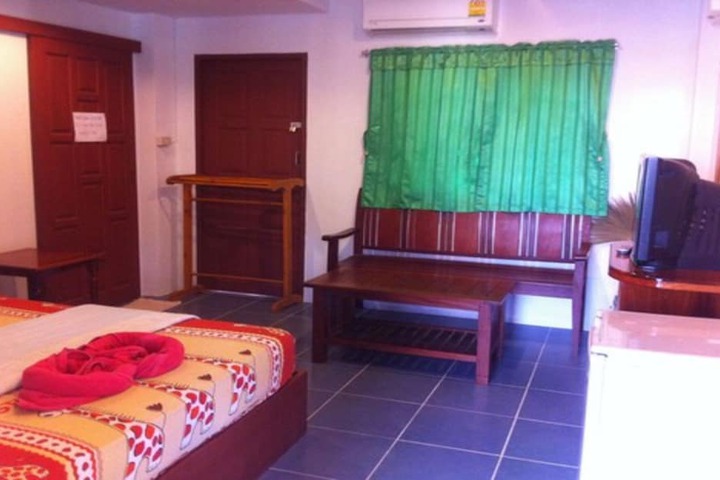 Room 19 of 36