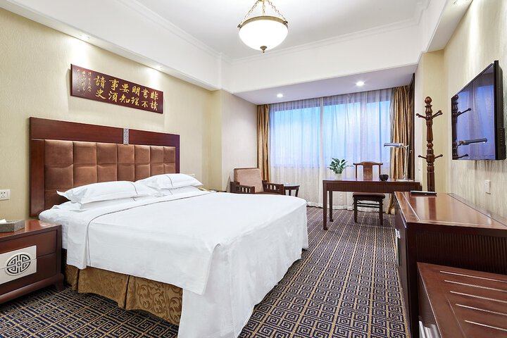 Room 10 of 57