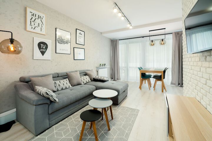 Room 65 of 375