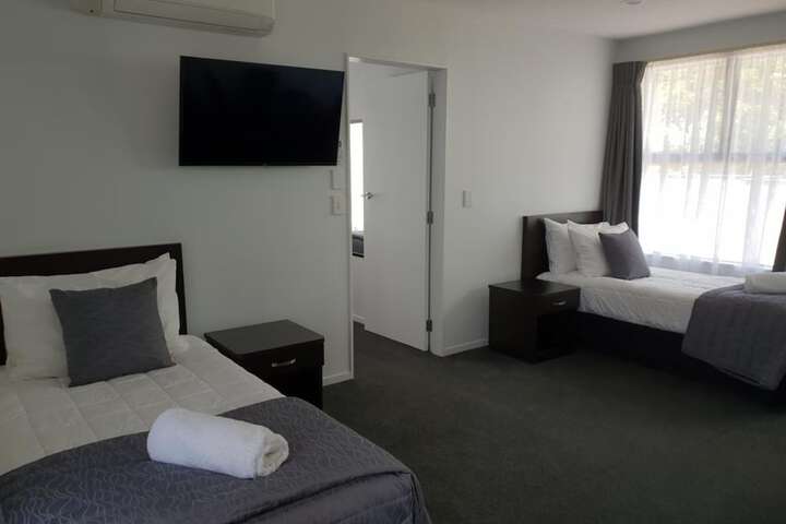 Room 22 of 40
