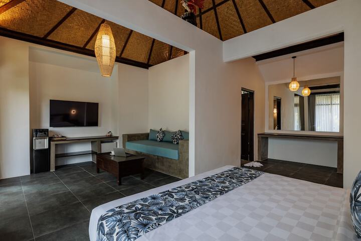 Room 3 of 62