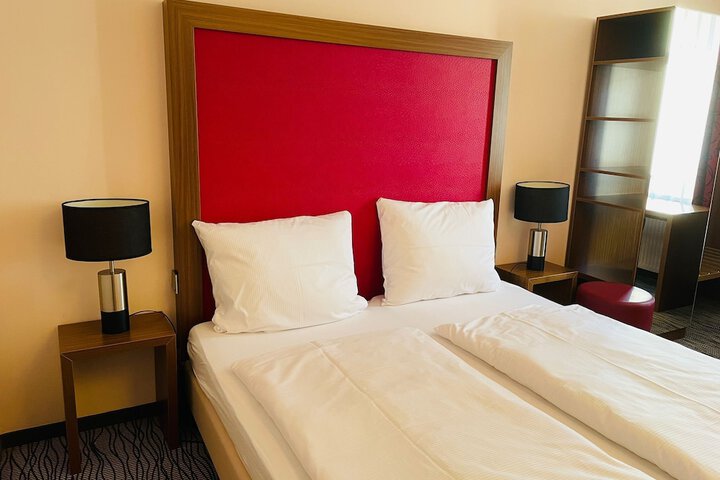 Room 30 of 61