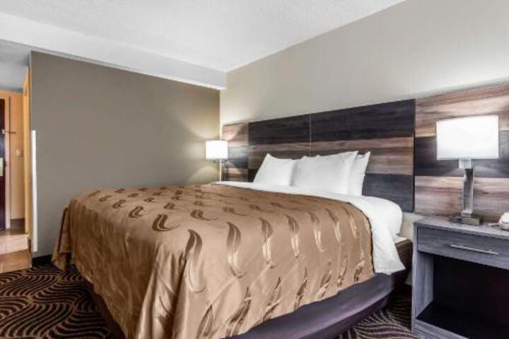 Room 10 of 54