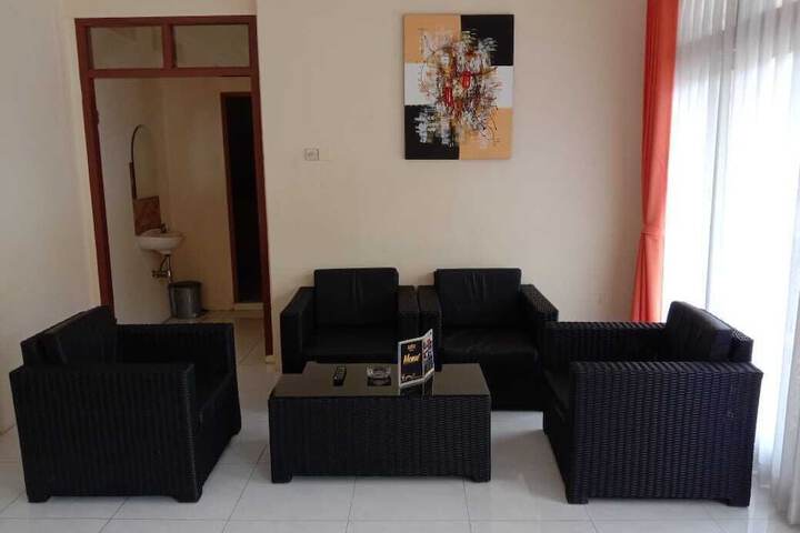 Room 52 of 122