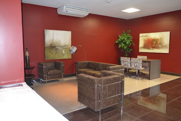 Guest Lobby