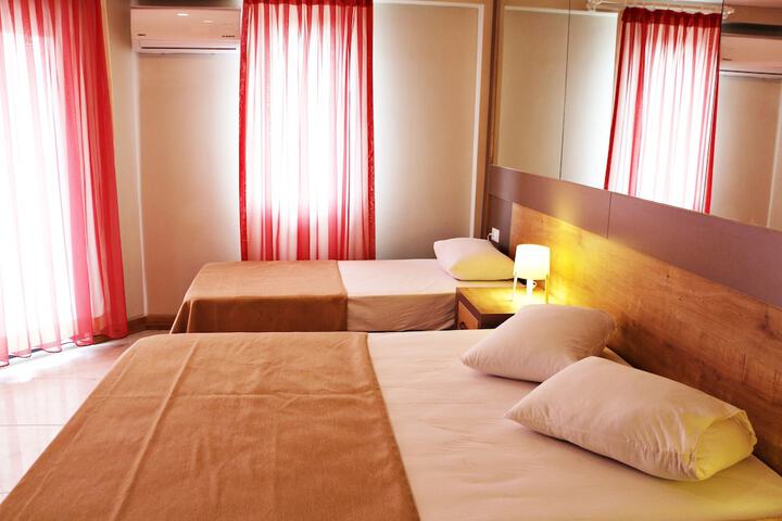 Room 5 of 30