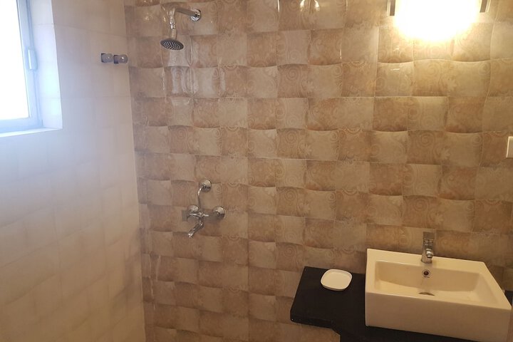 Room 17 of 30