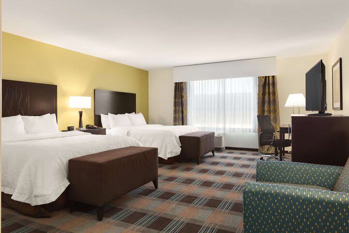 2 Queen Beds Hearing Accessible (2 of 6)